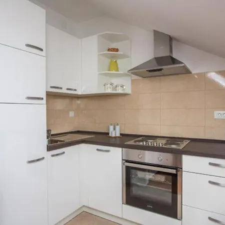 Lägenhet Nina - One-bedroom Ora Ac Orašac
